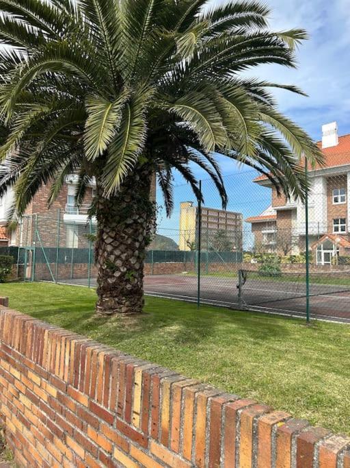 Playa De Berria -Apartamento Con Piscina Y Vistas Al Mar Santoña Exterior foto